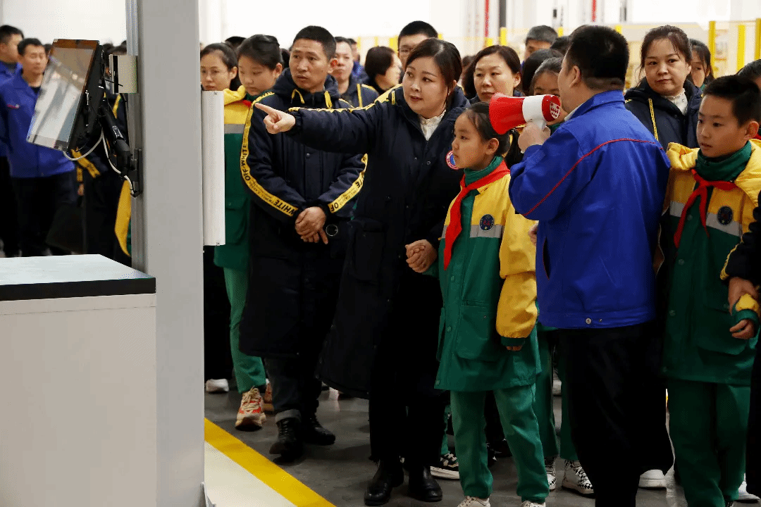 72F5556B41428F2F923A2F58CC2_354EADC7_43532